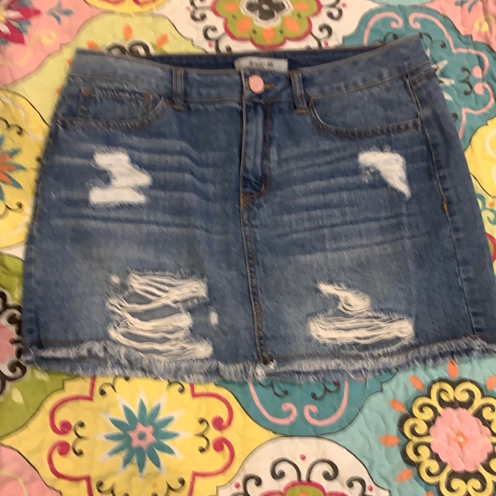 Cute mini skirt